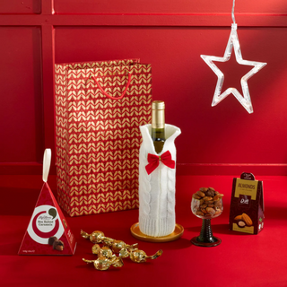 Jolly Christmas White Wine Hamper image